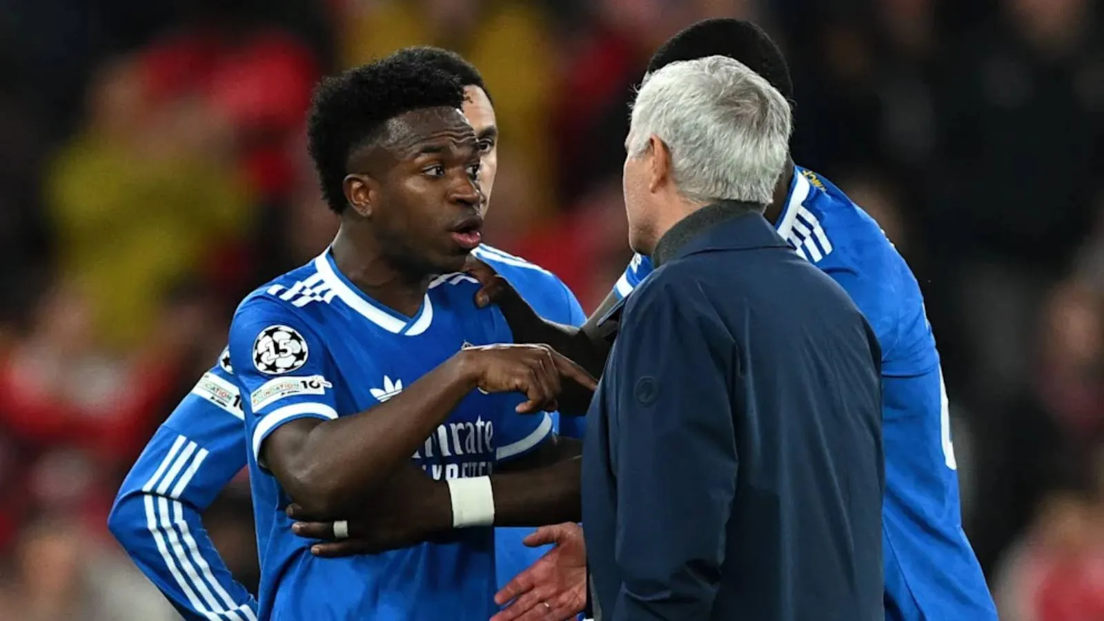 UEFA, Benfica - Real Madrid maçında Vinicius Junior'a yapılan ırkçı eylem için soruşturma başlattı