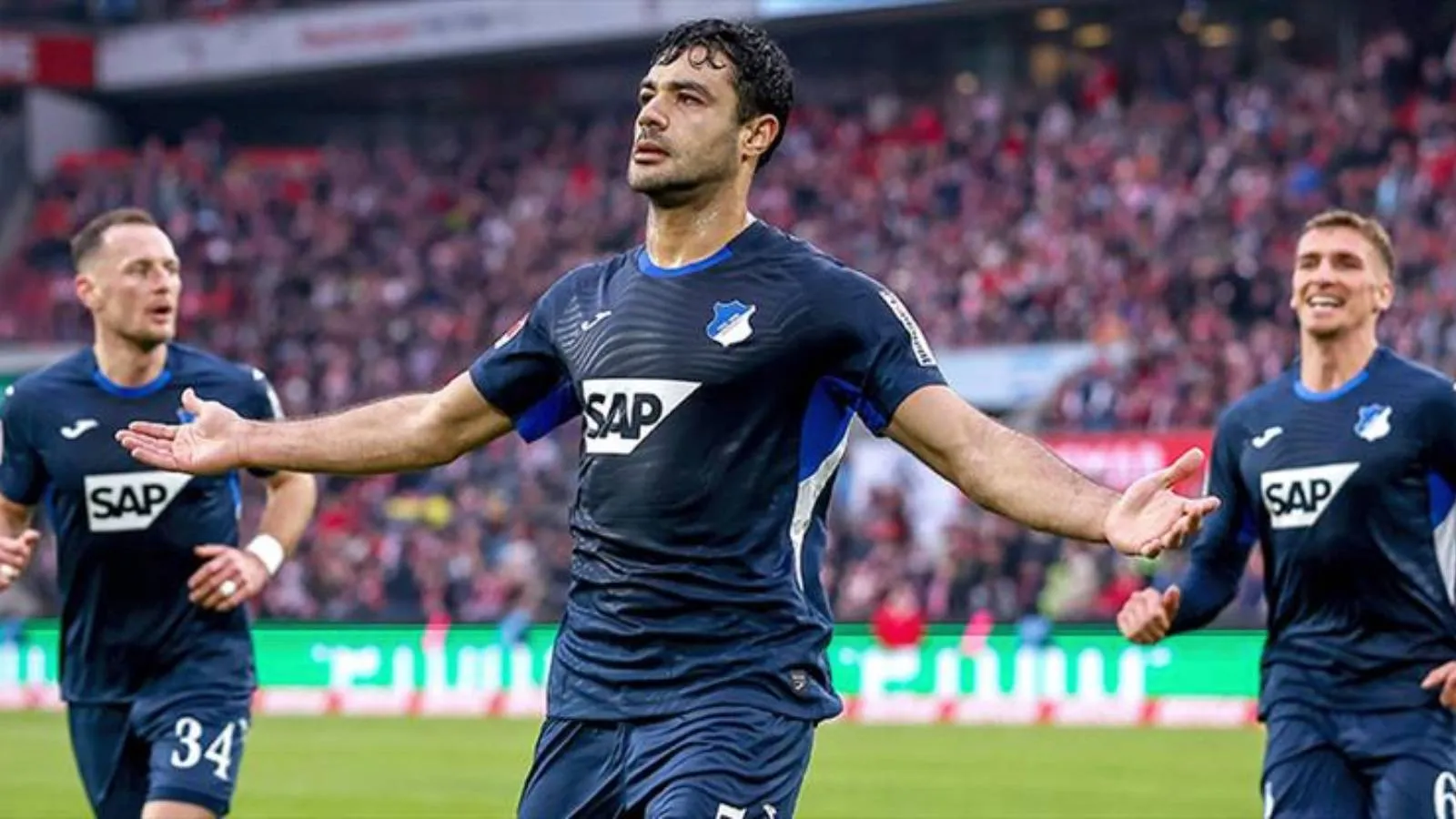Ozan Kabak, Hoffenheim'la yeni sözleşme için el sıkıştı