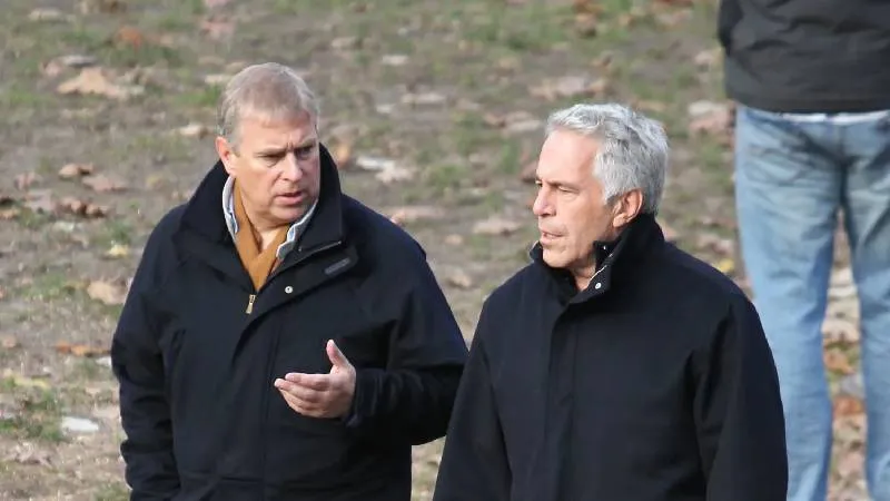 Epstein belgeleri: Buckingham Sarayı, Andrew ile ilgili iddialar konusunda polisi 'desteklemeye hazır'