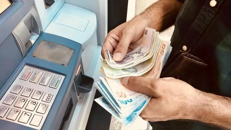 Türkiye gazetesi yazarı Karakaş: Emekliler, Cumhurbaşkanı Erdoğan tarafından verilen seyyanen zam sözünün yerine getirilmesini bekliyor