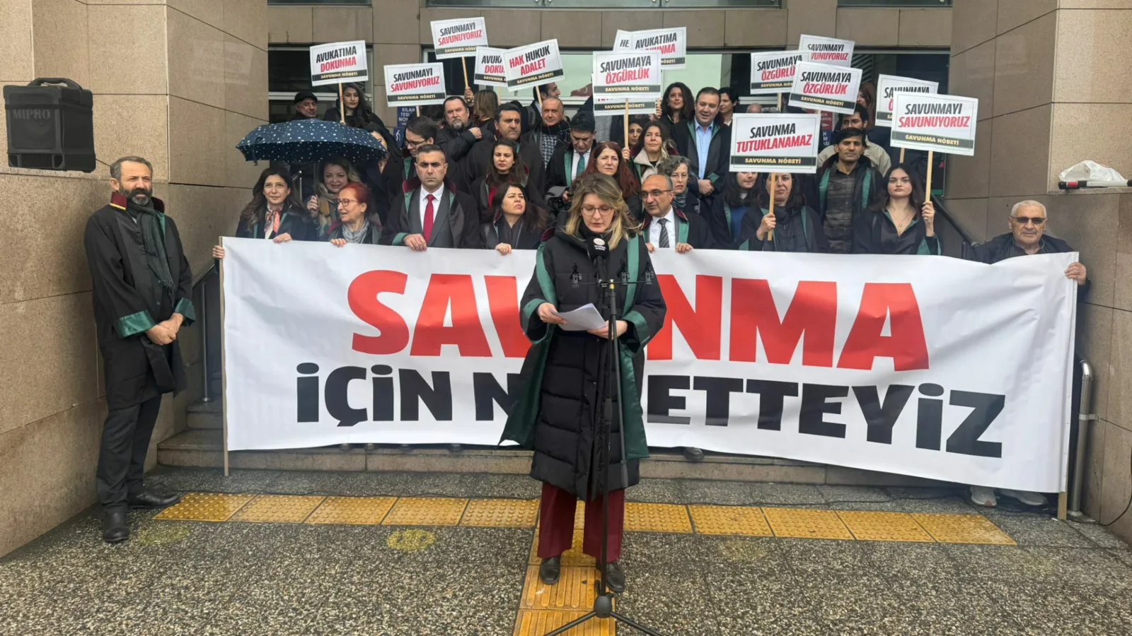 Meslektaşlarından Pekay Salmanoğlu için Çağlayan’da açıklama: Siyasal dosyalarla özdeşleşmiş bir ismin Adalet Bakanlığı’na getirilmesi tesadüf değildir!