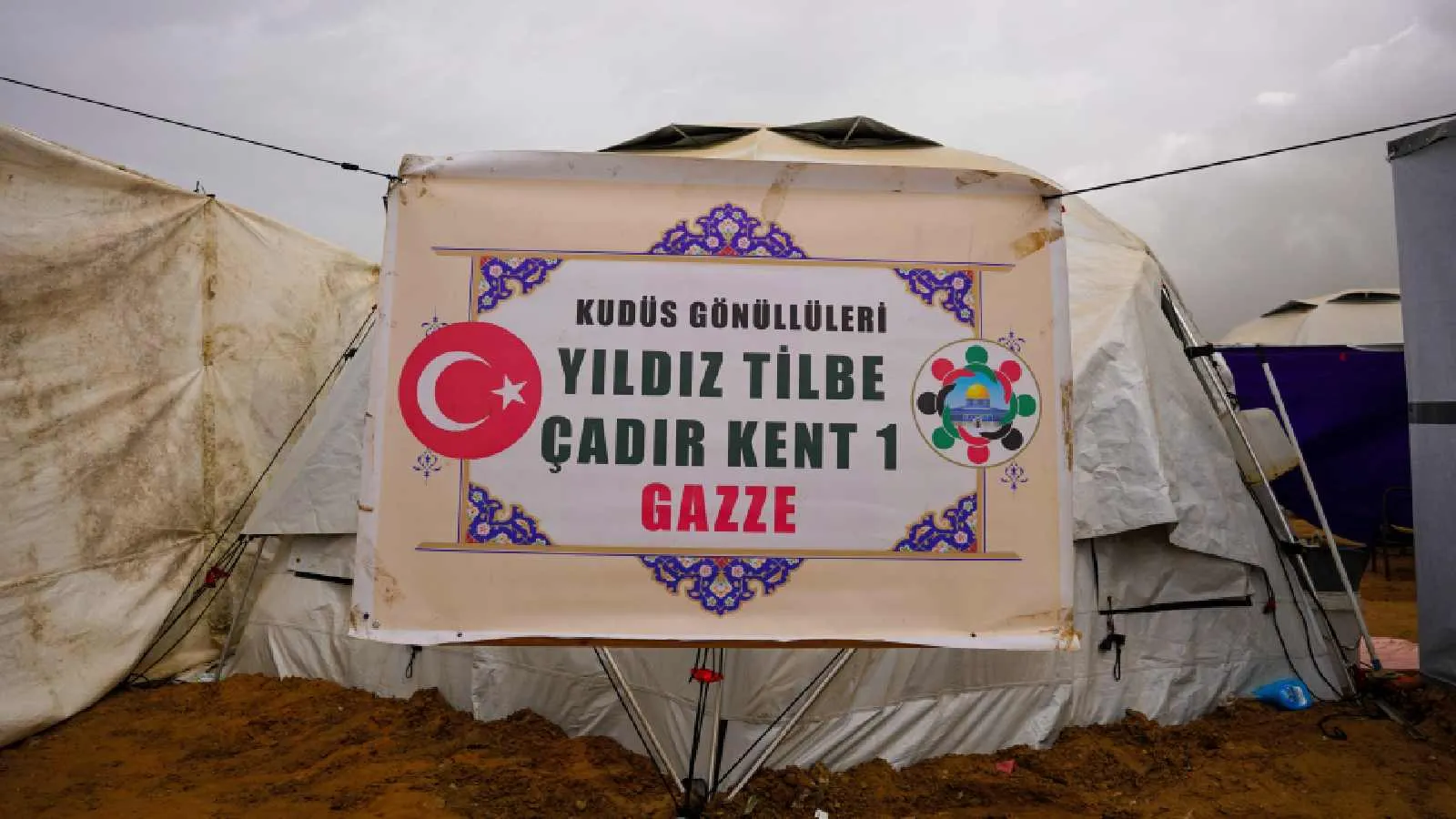 Gazze'de "Yıldız Tilbe Çadır Kenti" açıldı; ikincisi yolda