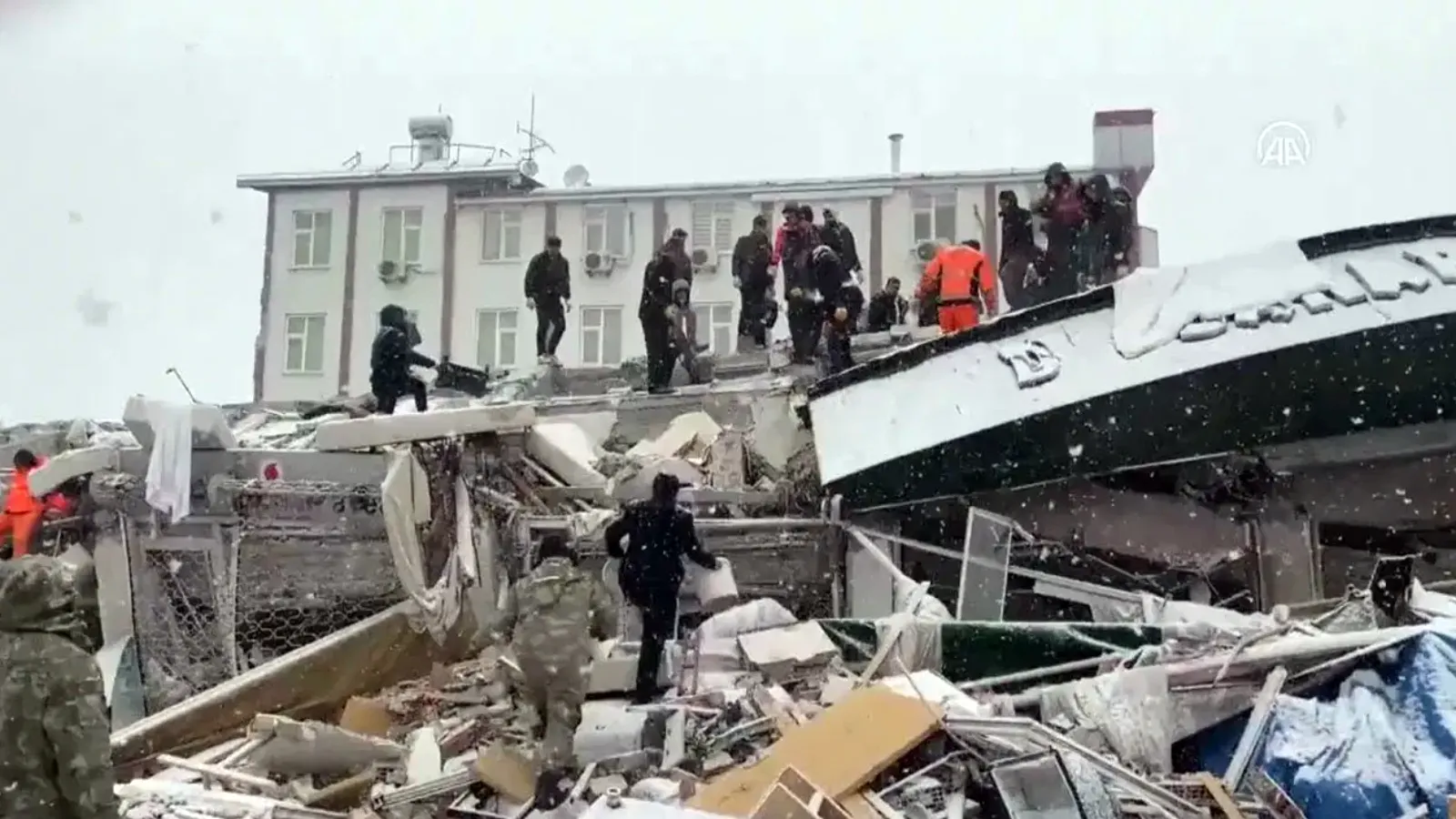 16 kişiye mezar olan Avşar Otel davasında 'bilirkişi raporu' beklenecek