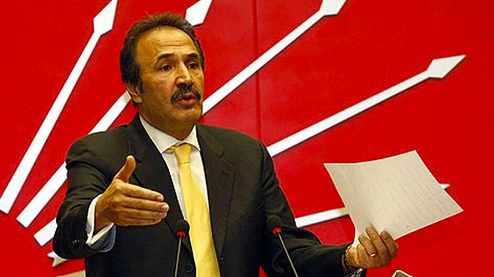 Eski CHP Genel Sekreteri Sevigen: Parti yönetilmiyor, savrulmuş durumda; arınmazsak istifalar devam eder
