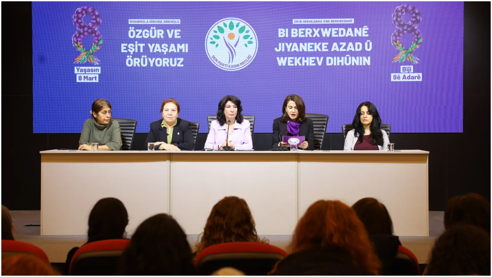 DEM Parti'den "8 Mart" açıklaması: İktidarın kadınları adım adım yok sayan rejimini tanımıyoruz, alanlarda olacağız!