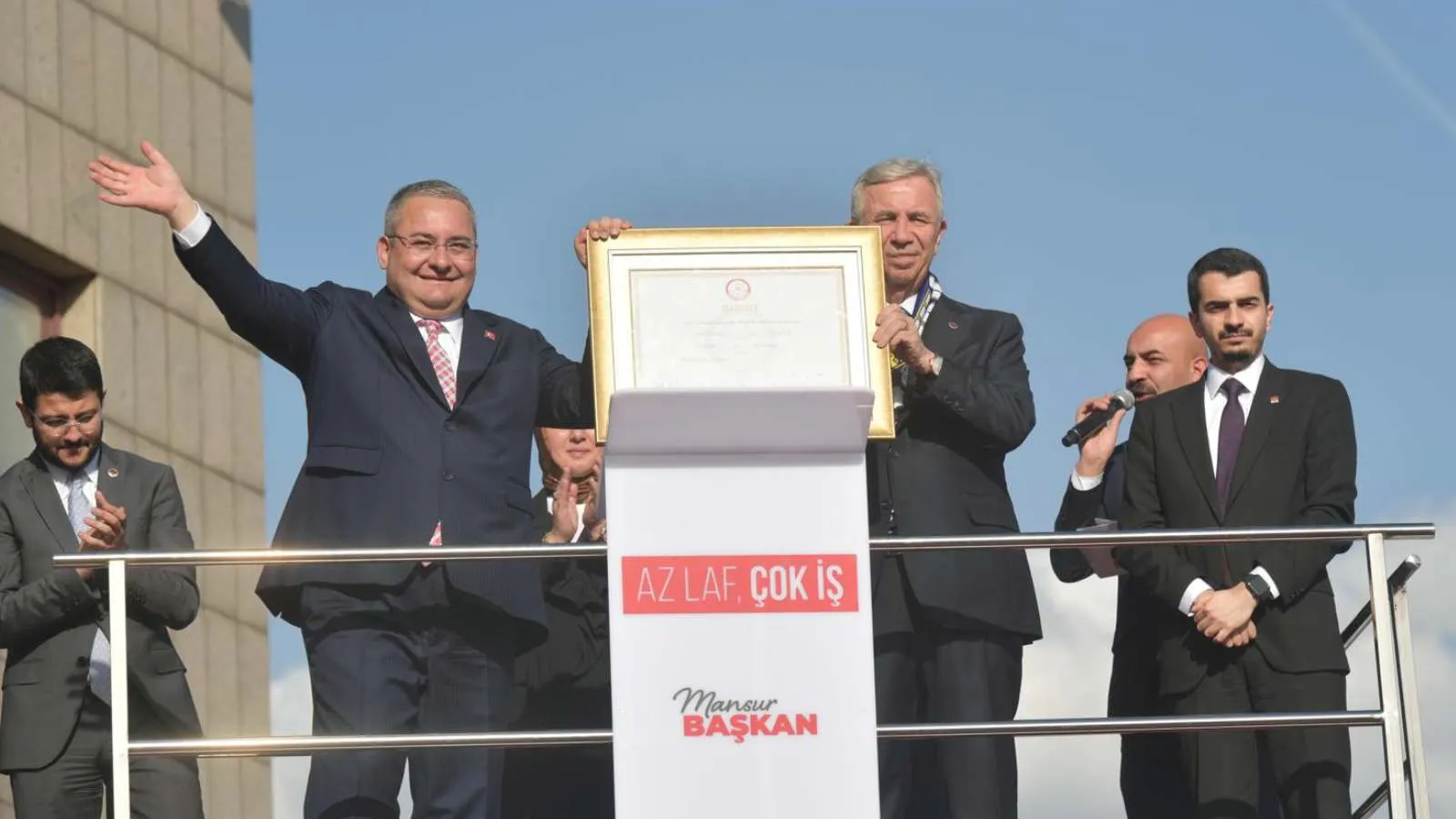 CHP'li belediye başkanları ve milletvekillerinden Keçiören Belediye Başkanı Mesut Özarslan'ın istifasının ardından toplantı