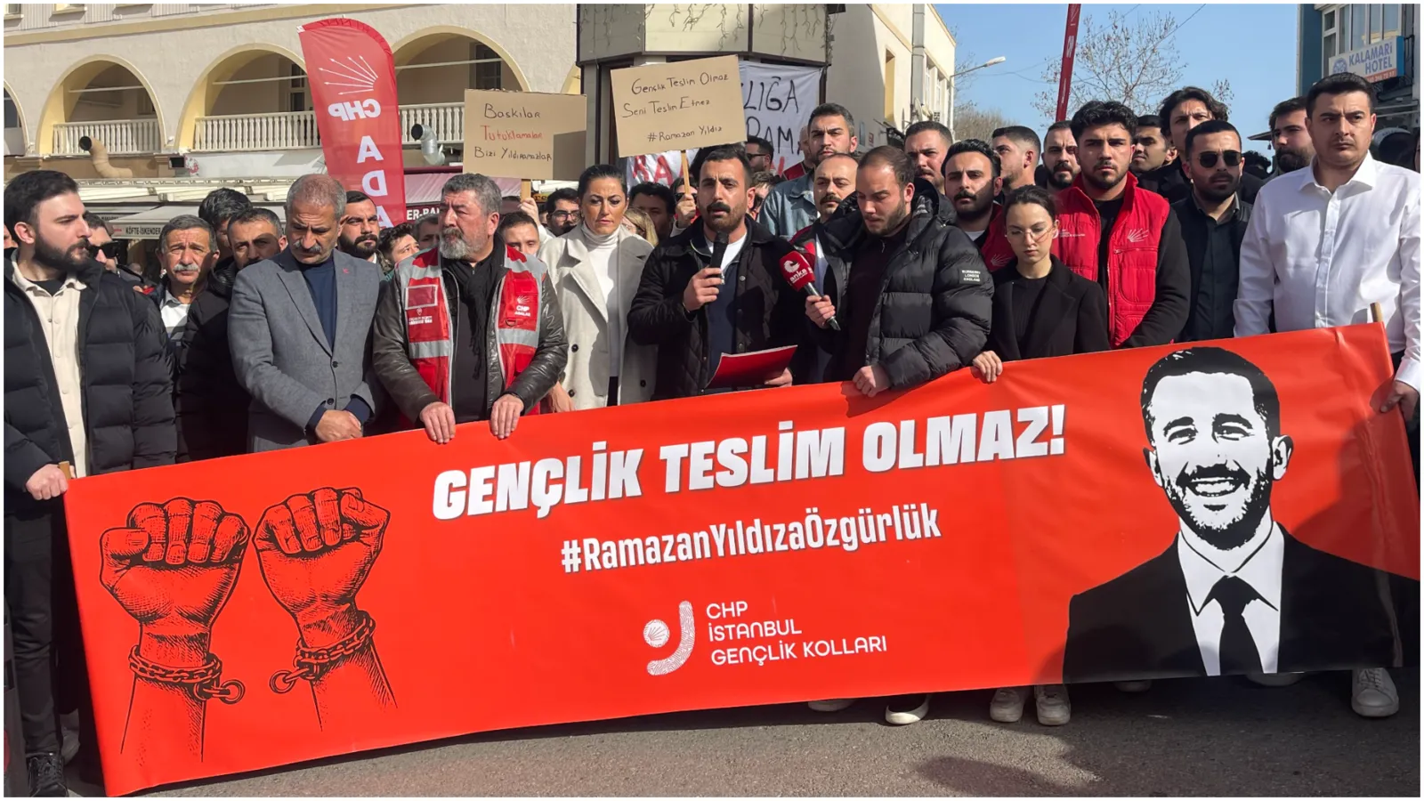 CHP İstanbul Gençlik Kolları, Ramazan Yıldız'ın tutuklanmasını protesto etti: Bize boyun eğdiremezsiniz!