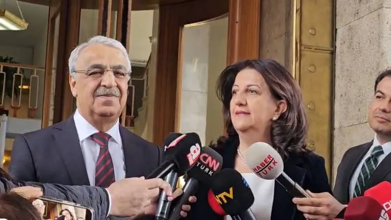 İmralı Heyeti adadan döndü, "çerçeve yasa" gündemli görüşme 5 saat sürdü