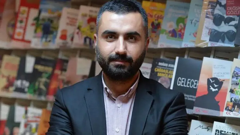 Gazeteci Alican Uludağ "Cumhurbaşkanı'na hakaret" iddiasıyla tutuklandı: "Paylaşımları çok kişiye ulaştı, kaçma ve baskı kurma şüphesi var"