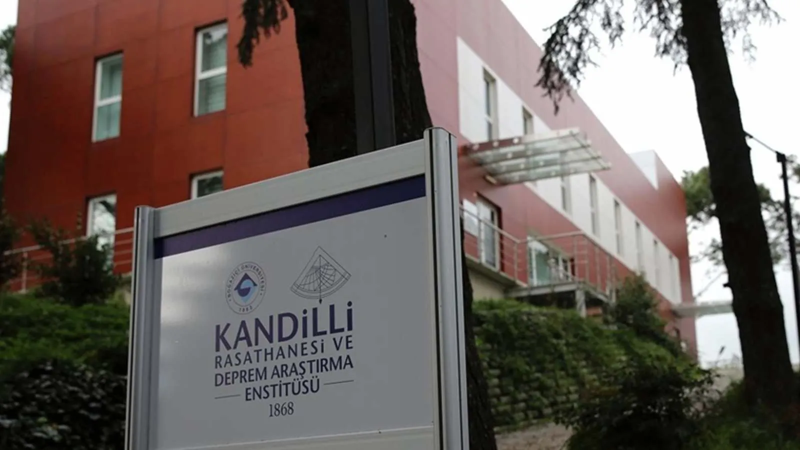 DMM'den "Kandilli Rasathanesi' açıklaması: Kapatma değil, yer değişikliği