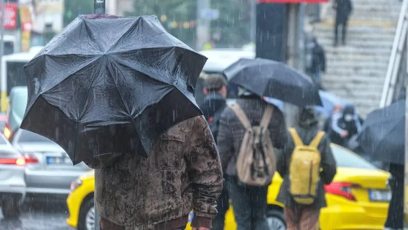 Meteoroloji'den İstanbul ve Ankara dahil birçok il için sağanak yağış uyarısı!