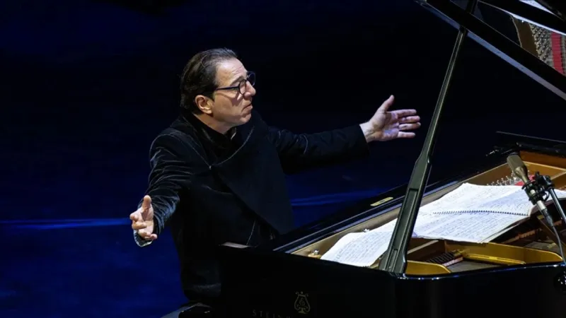 Fazıl Say'dan melankolik paylaşım: Konserde bin kişi mutlu, bir kişi mutsuz; o hisler dönüyor, o kanser dönüyor, akmamaya başlıyor…