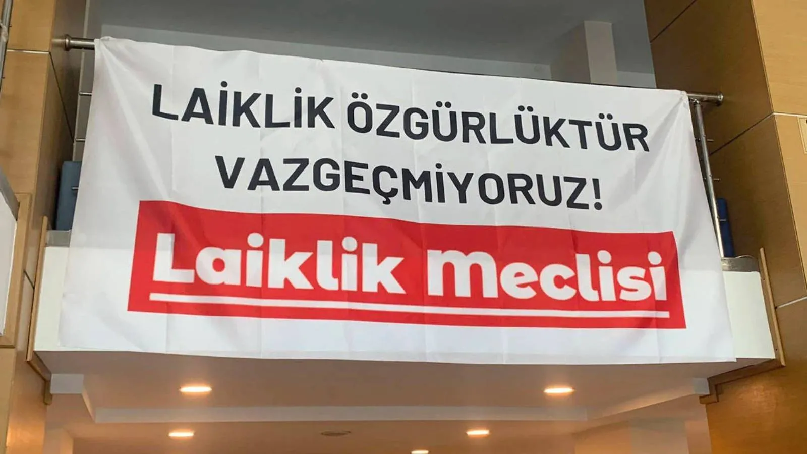 Laiklik Meclisi &uuml;yesi velilerden MEB'in Ramazan Genelgesi'ne karşı Danıştay'da  dava!