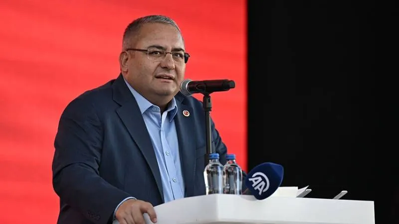 Karar yazarı Beki'den AKP kulisi: Mesut Özarslan'ı partilerinde istemediklerini fısıldıyorlar
