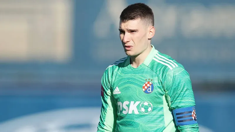 RT @T24spor: Livakovic, İstanbul'a geliyor