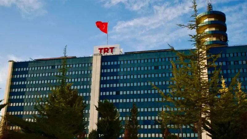 Yeni Şafak yazarı Ünlü: TRT personeli maaşlar konusunda çok dertli