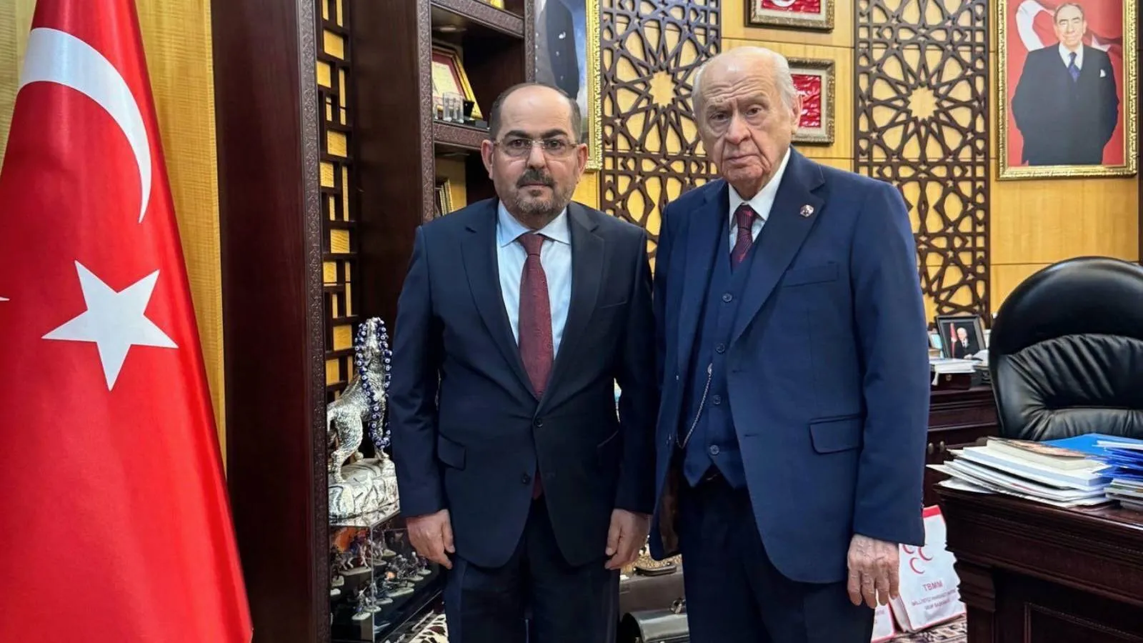 Suriye Türkmen Meclisi Başkanlığına seçilen Abdurrahman Mustafa'ya Bahçeli'den tebrik telefonu