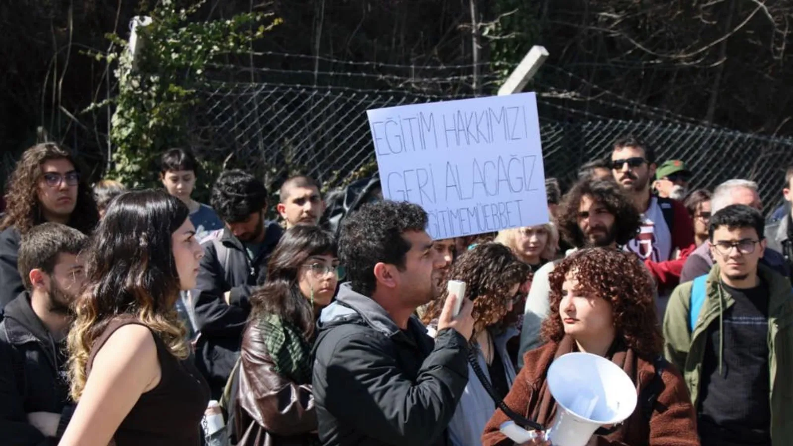 Hacettepe Üniversitesi öğrencileri, 19 Mart soruşturmalarına karşı nöbette