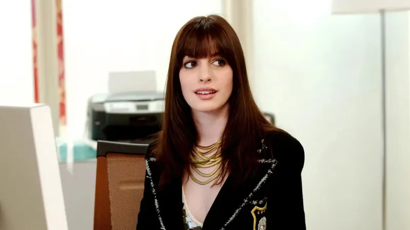 Anne Hathaway yeni filmde 'aşırı zayıf model' kullanımını engelledi