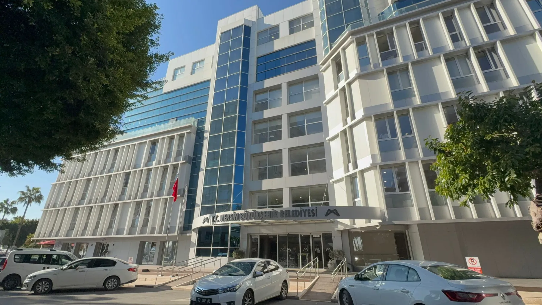 Mersin Büyükşehir Belediyesi'ne 'ihaleye fesat' ve 'rüşvet' soruşturmasında 20 gözaltı daha