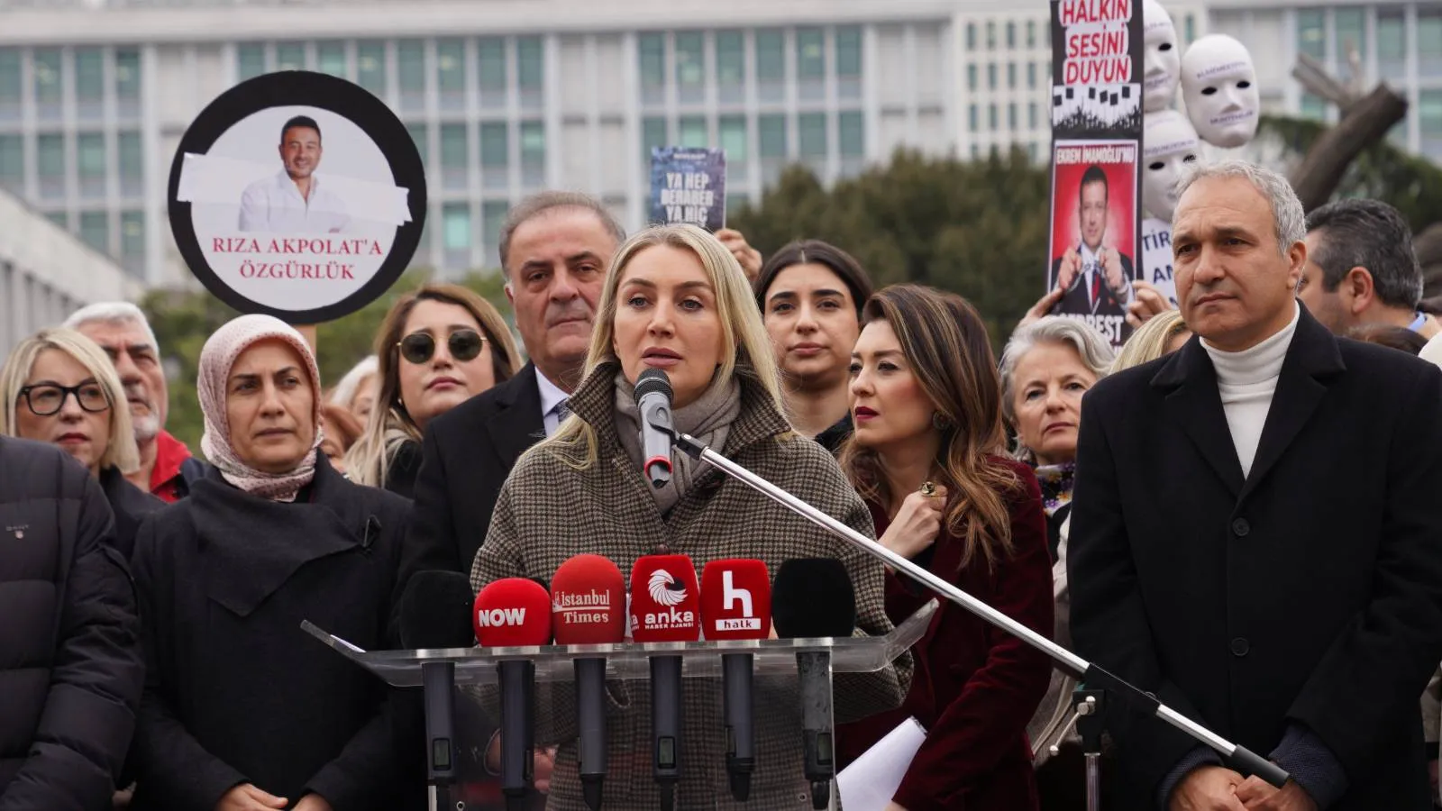 Dilek İmamoğlu’ndan AKP ve MHP'ye "TRT" sorusu:  Bize bir mesaj mı veriyorsunuz; o halde tüm parti genel başkanları duruşmaları izlesin!
