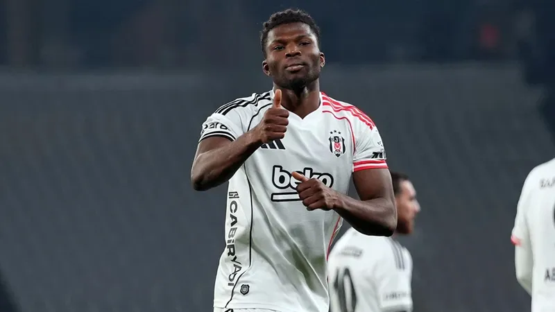 RT @T24spor: Beşiktaş'ta El Bilal Toure kararı: Atalanta ile bonservis pazarlığı başlıyor
