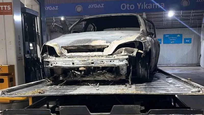 Sakarya'da korkunç olay: Yanan otomobilde insan kemikleri bulundu!