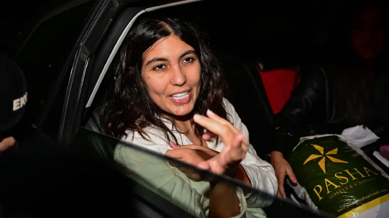 ‘Dolandırıcılık’ davasında karar: Bahar Candan'a 2 yıl 6 ay hapis cezası!