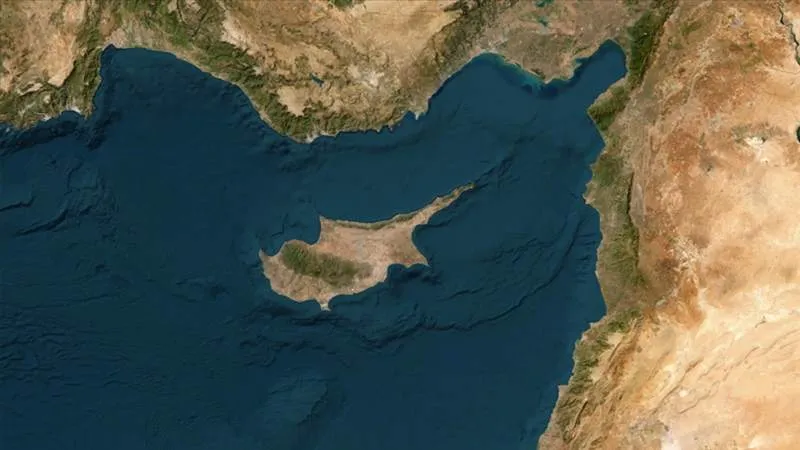 Kıbrıs’ta savaşın gölgesi: Ada silahlanıyor