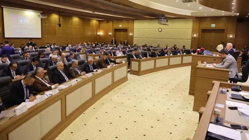 Mustafa Bozbey gözaltına alındı, gözler Bursa Büyükşehir Belediye Meclisi'ne çevrildi: Çoğunluk hangi partide?