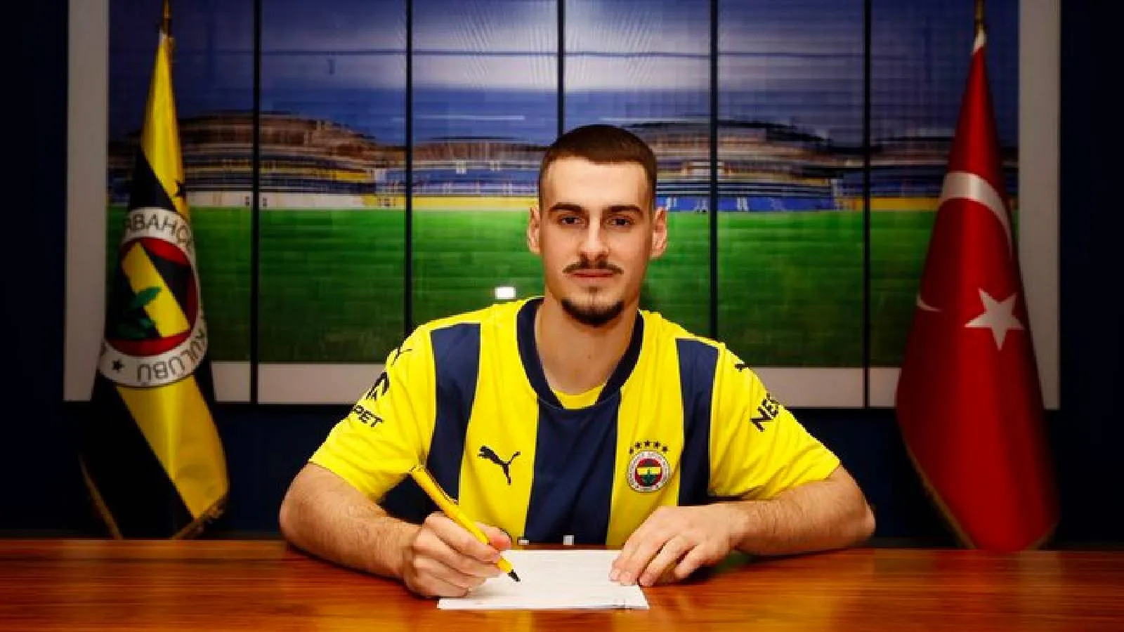 Mourinho "yetersiz" raporu vermişti: Ognjen Mimovic, Fenerbahçe'ye dönüyor