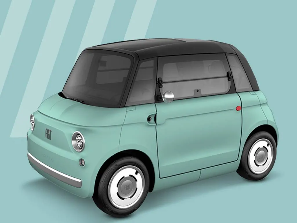 <p><strong data-start="282" data-end="300">Fiat Topolino:</strong> % 100 elektrikli, şehir i&ccedil;i kullanıma y&ouml;nelik kompakt model; 75 km menzil ve 45 km/s maksimum hız sunuyor. <strong data-start="407" data-end="417">Fiyat:</strong> Topolino 544.900 TL, Topolino Plus 589.900 TL.&nbsp;</p>