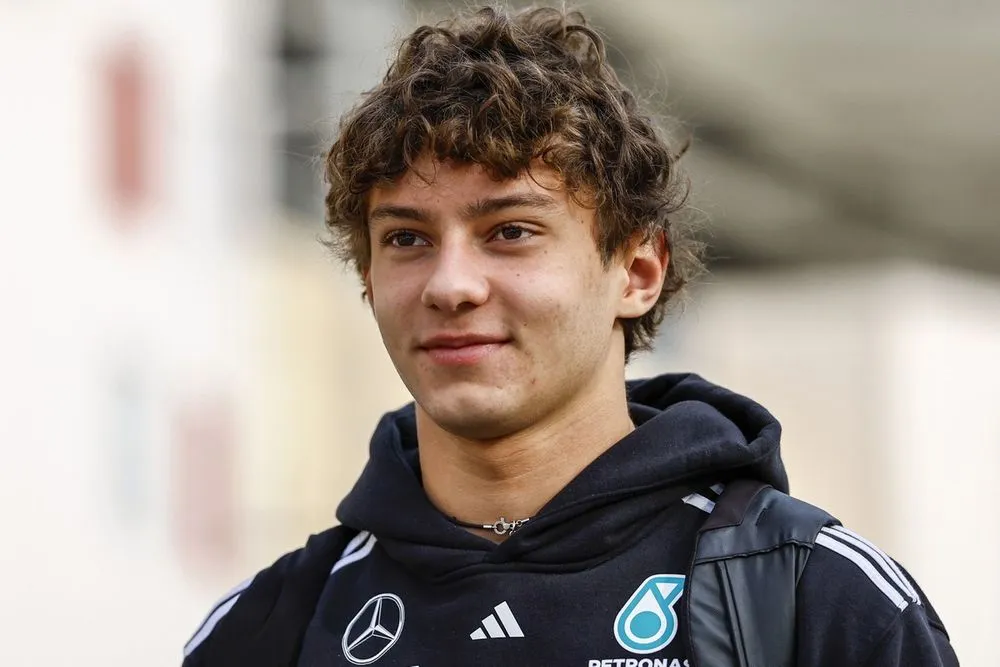 Formula 1 Çin Grand Prix'sinde pole pozisyonu Kimi Antonelli'nin