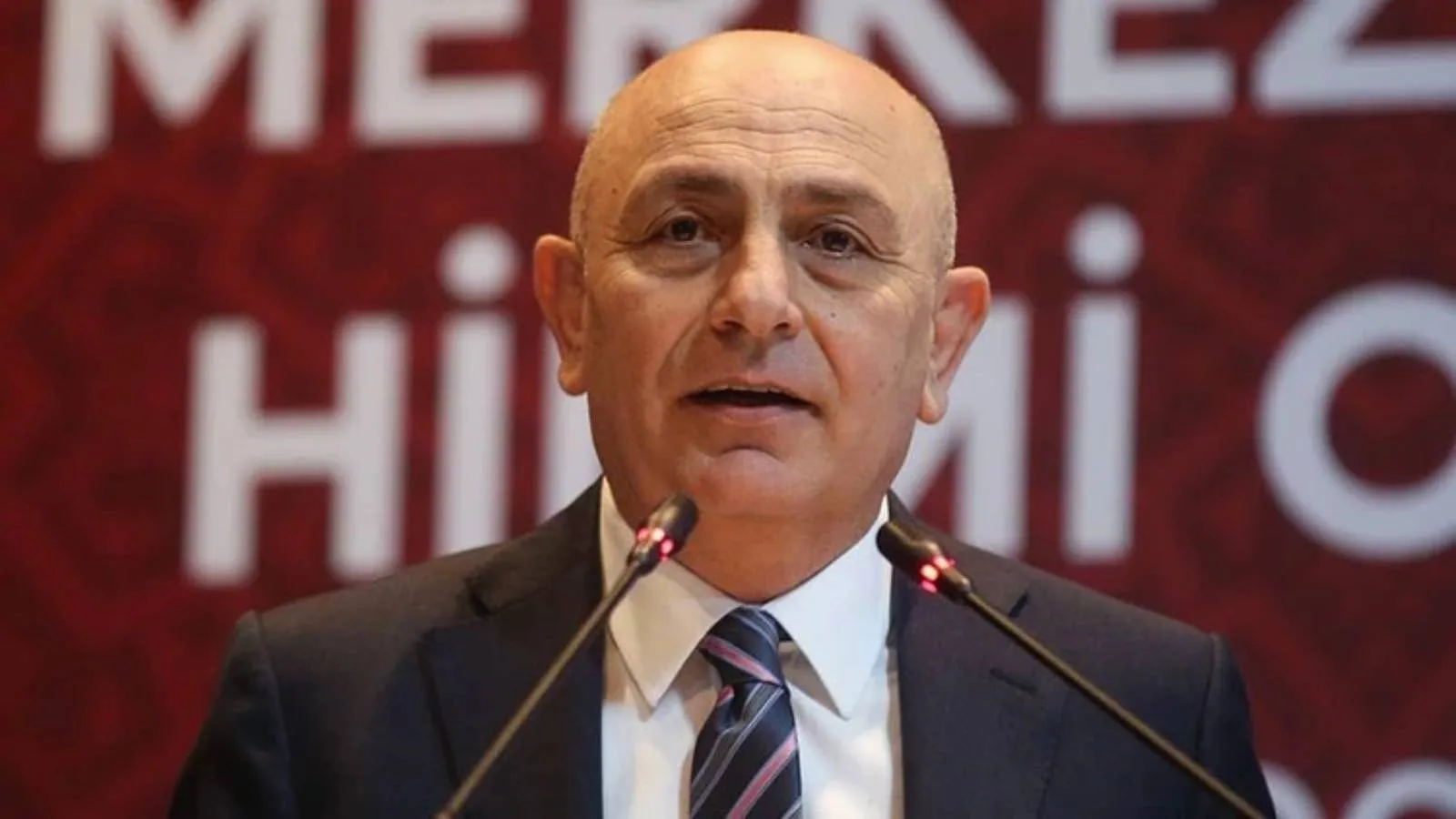 Fatih Karagümrük Başkanı Süleyman Hurma'dan hakem yorumu: Sert konuştum, iyi konuştum ama bazı şeyleri değiştirmek çok zor