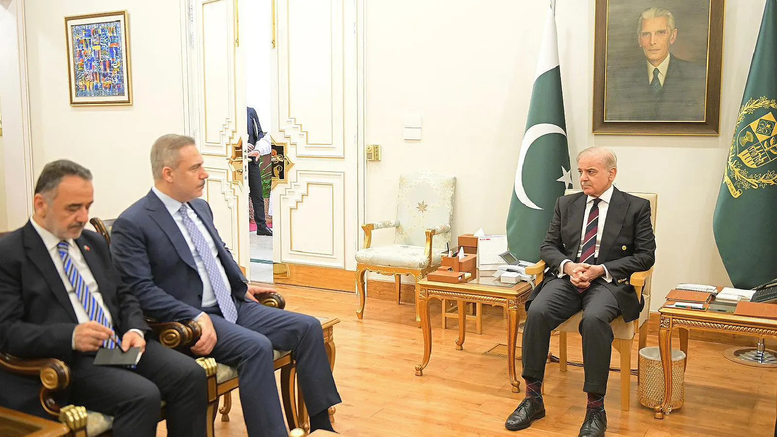 Pakistan Başbakanı, Türkiye, Mısır ve Pakistan dışişleri bakanlarını kabul etti