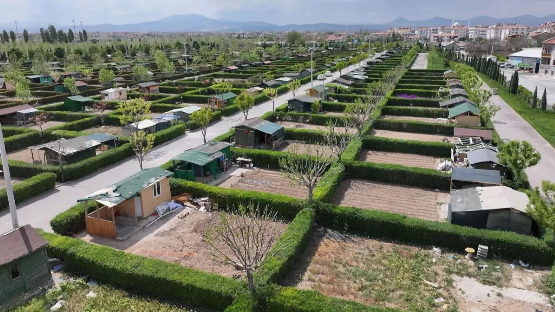 Eski AKP'li Mehmet Emin Dindar'dan hobi bahçeleri açıklaması: Söz konusu yer köy içi yerleşim yeri statüsünde, imar durumu konusunda net bir şey söyleyemem