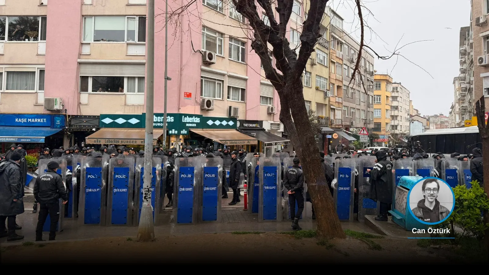 Tutuklanan gazeteciler için Kadıköy'de destek eylemi: Çok sayıda polis bölgede!

️Alanda 