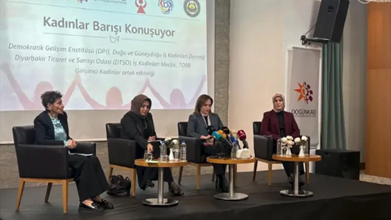 AKP, CHP ve DEM Parti aynı sahnede barışı konuştu