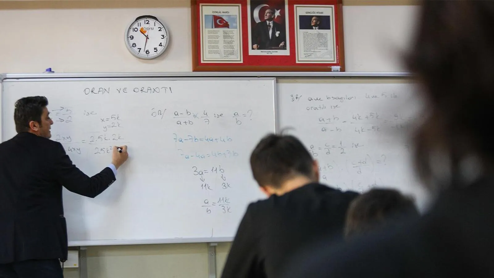Depremle sarsılan Malatya'da eğitime ara