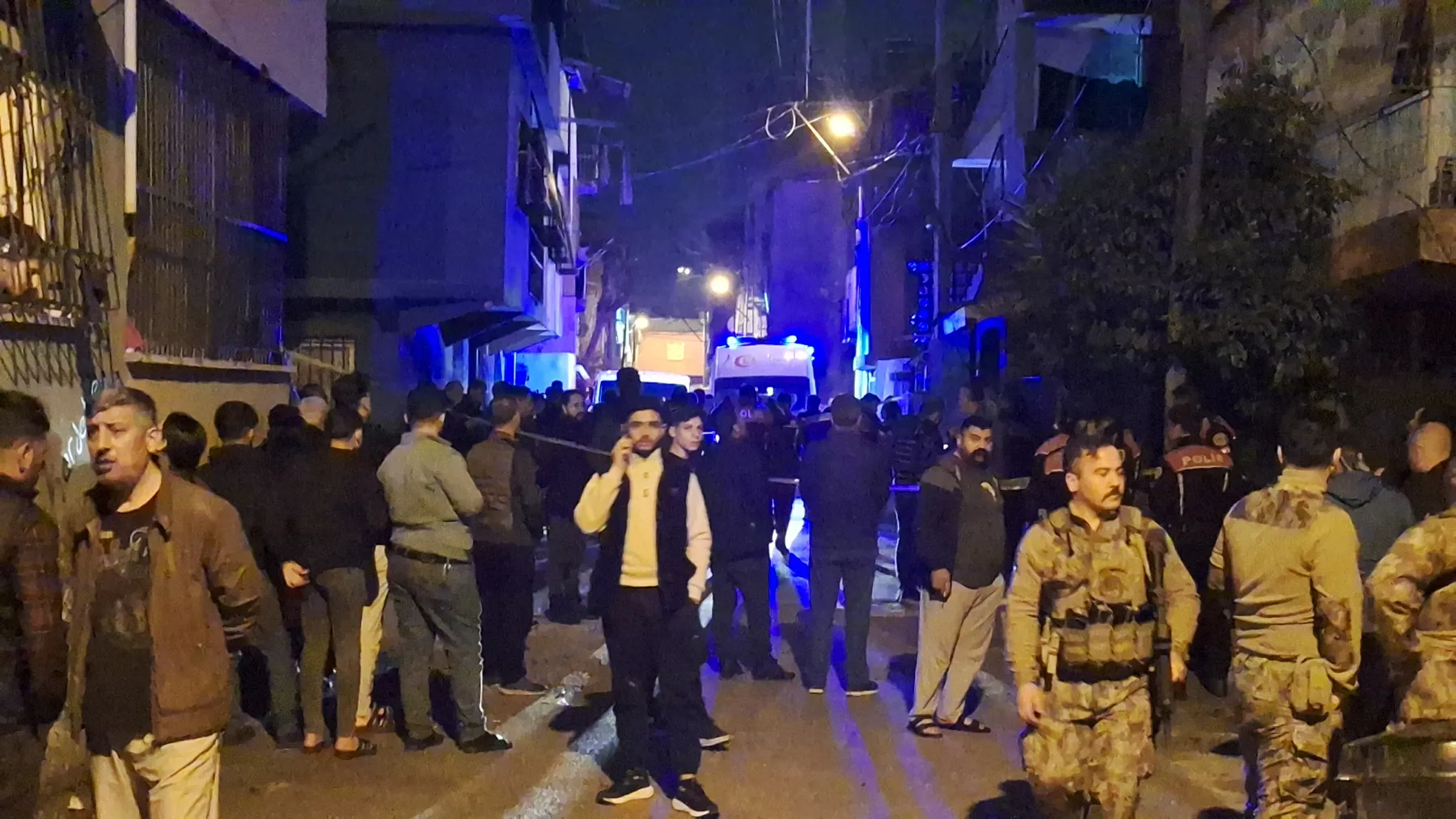 Adana’da bir evin damında patlama: 1 ölü, 1 yaralı