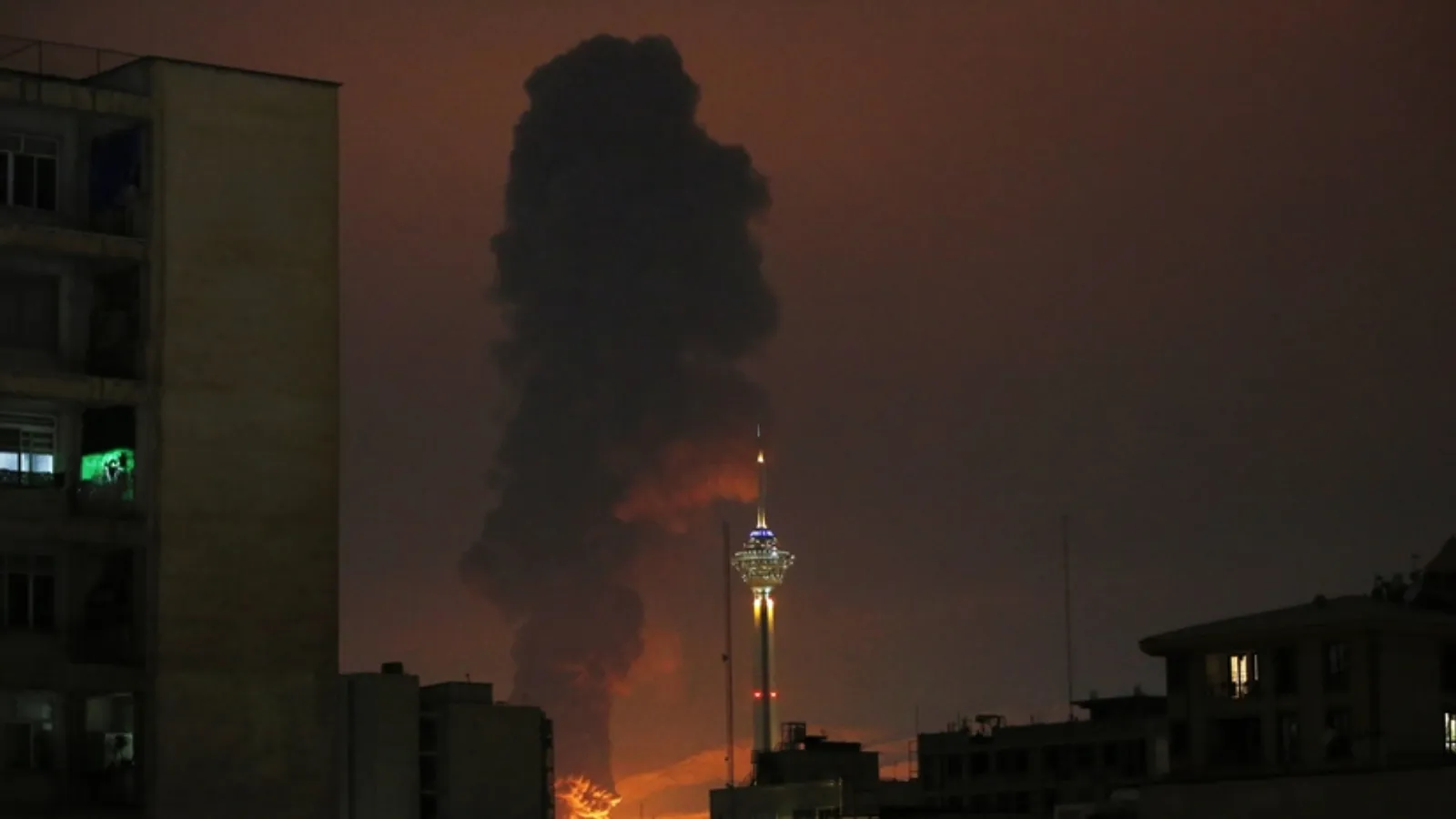 İran’da enerji altyapısı hedef alındı: Tahran saatlerce elektriksiz kaldı