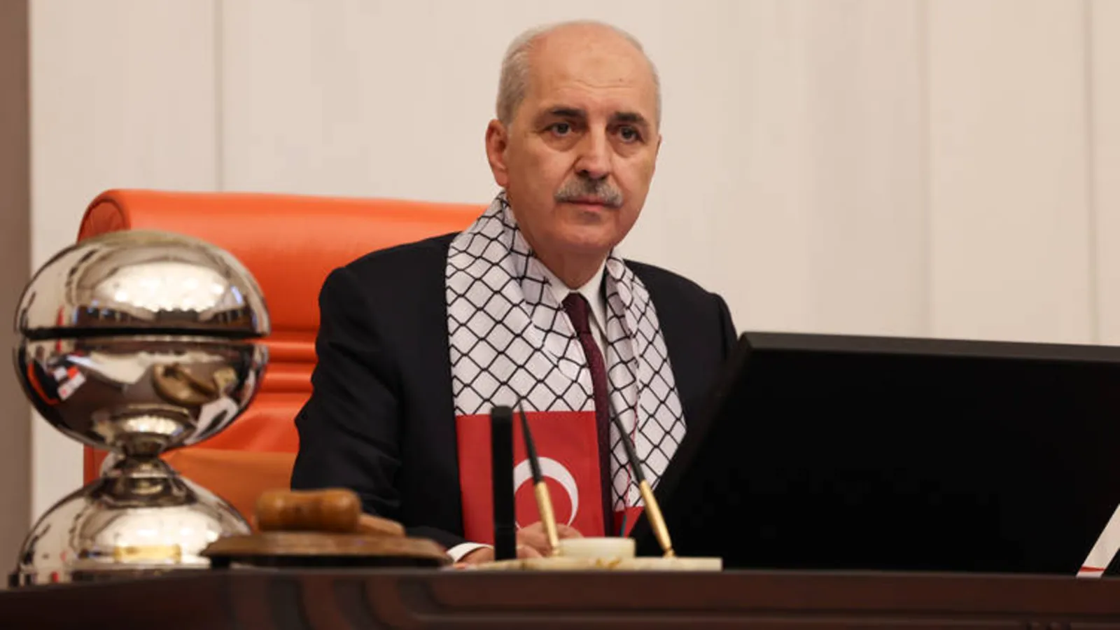 Numan Kurtulmuş: İslam karşıtlığı, insanlığın ortak değerlerini hedef alan küresel bir tehdit!