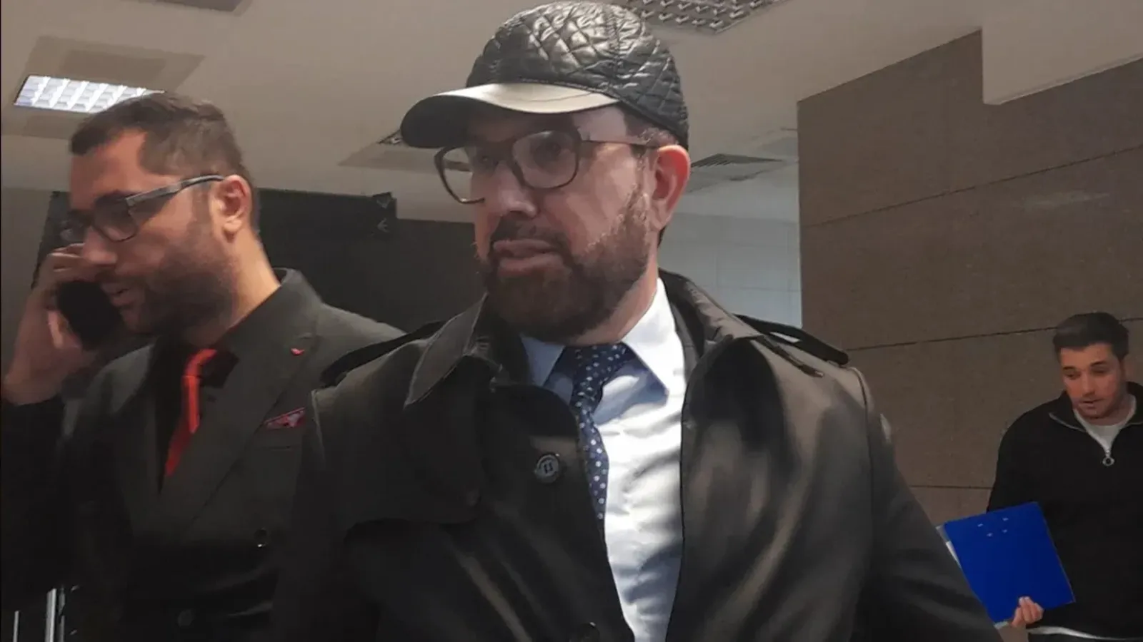 Bülent Cihantimur yurt dışına çıkış yasağının kaldırılması için 16 milyon TL ödedi, dolandırıldığı gerekçesiyle şikayette bulundu: 5 kişi serbest, parayı aldığı öne sürülen avukat aranıyor
