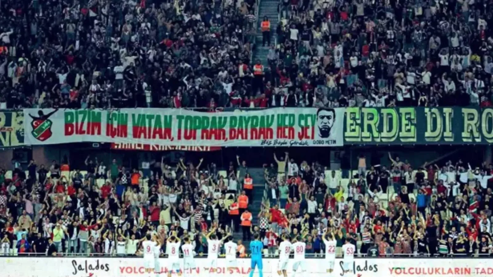 RT @T24spor: Eskişehirspor ile Karşıyaka taraftarlarından dünya barışı için hazırlık