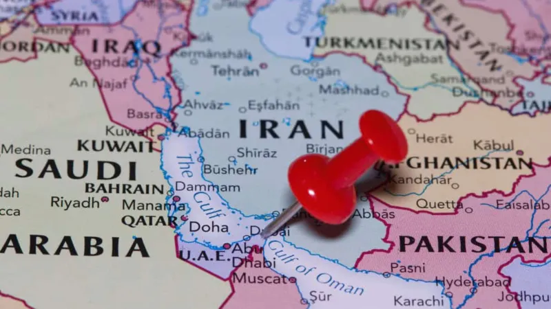 İran, Hürmüz Boğazı'nın yeniden açılması için savaş tazminatı talep etti