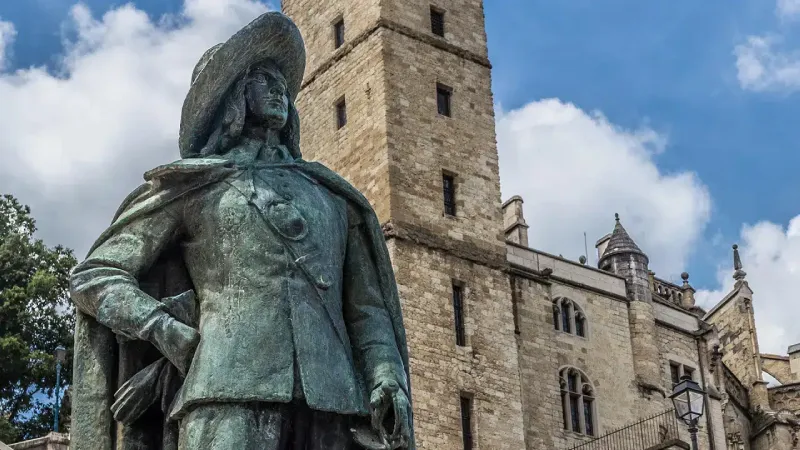 DNA örneği alındı: 'Üç Silahşörler'in efsanevi kahramanının mezarı bulunmuş olabilir!