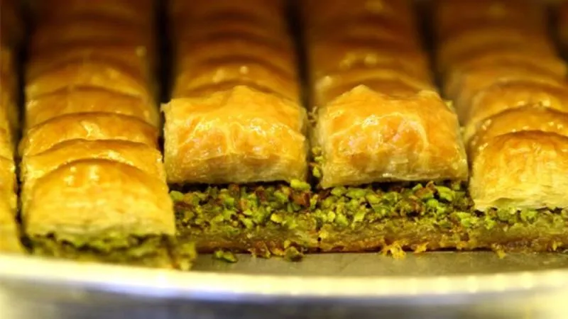 TMSF, Baklavacı Faruk Güllü'yü satışa çıkardı!