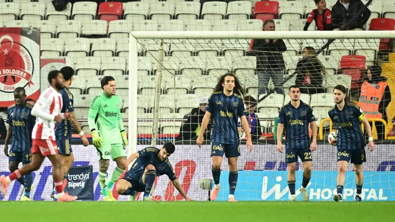 "Bu Fener, hasta eder" | Günün spor manşetleri