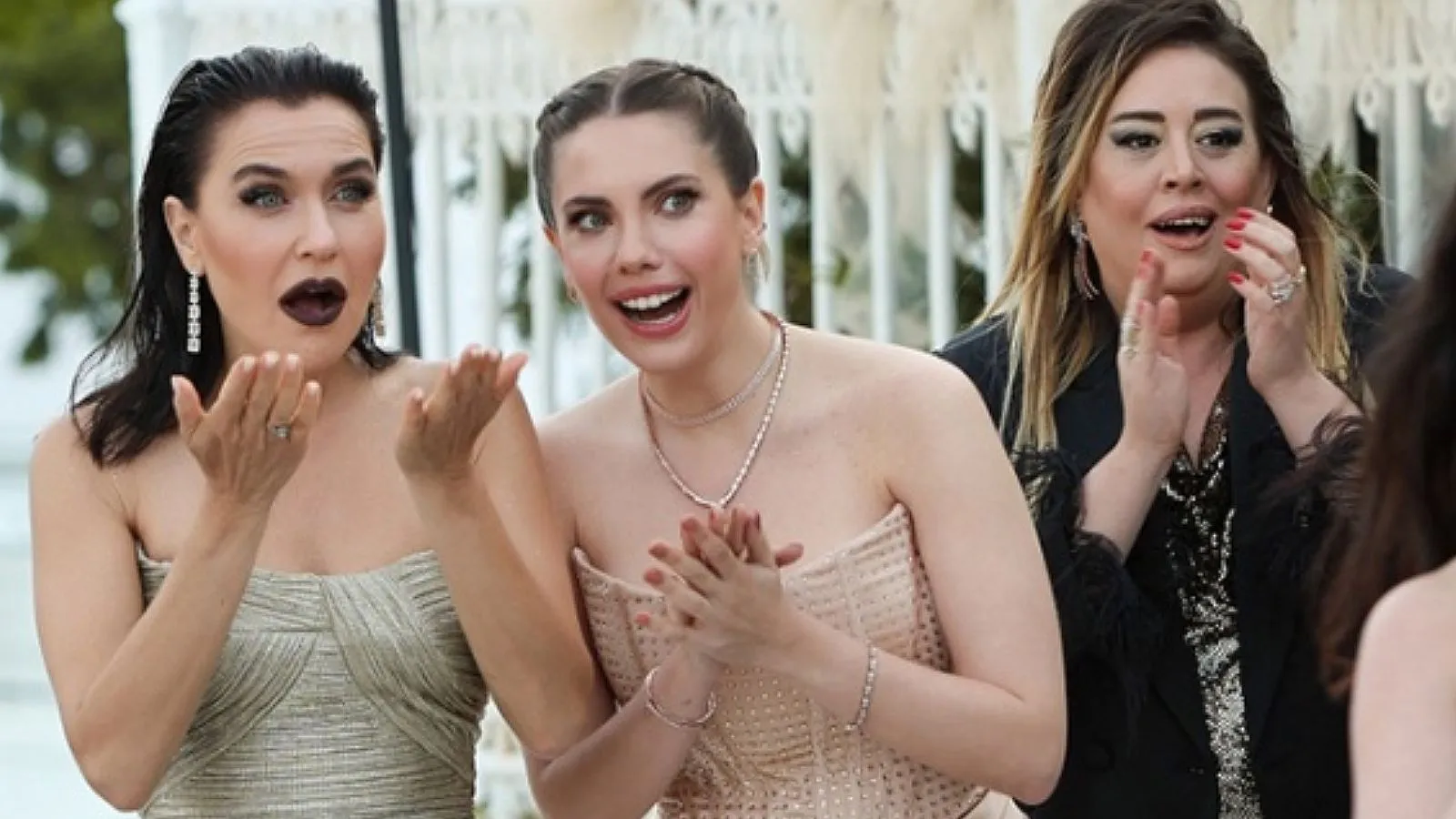 Yasak Elma ekranlara dönüyor