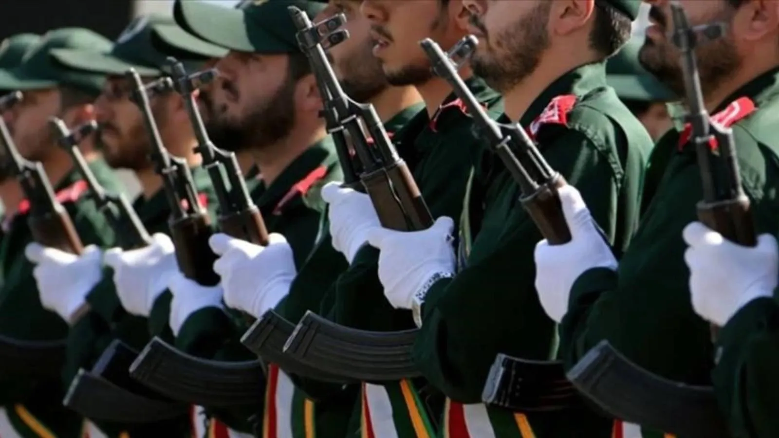 Devrim Muhafızları Ordusu: ABD’ye ait F-18 savaş uçağı vuruldu